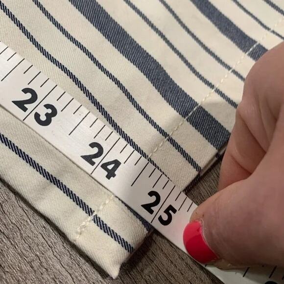 LOFT Blue & White Striped Pants โ Size 0 โ Nautical Chic! โ๐ฅ๏ธ - Picture 9 of 11